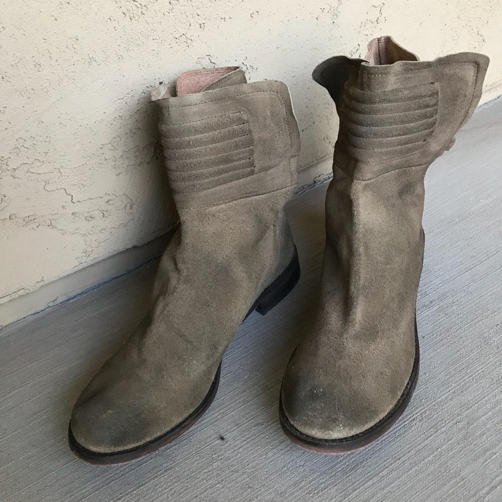 Free people suede slip on moto ankle boots size 41